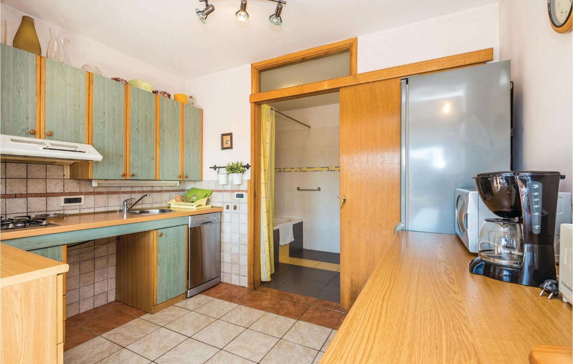 Stunning Apartment In Rijeka With 1 Bedrooms And Wifi Exterior photo