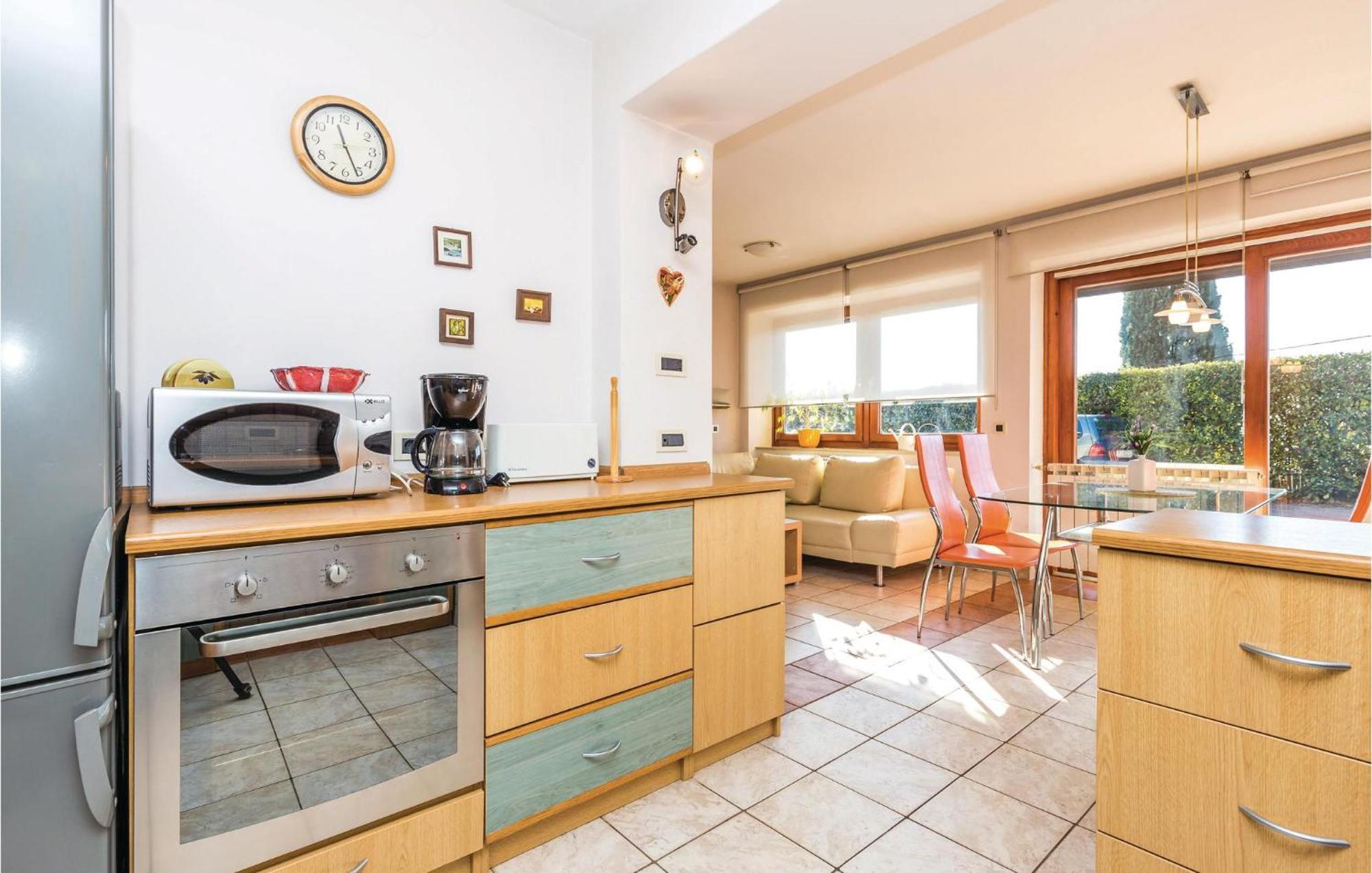 Stunning Apartment In Rijeka With 1 Bedrooms And Wifi Exterior photo